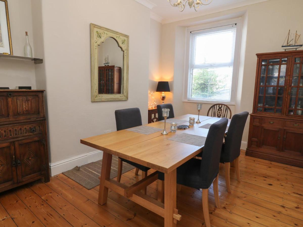 15 Brunswick Place *